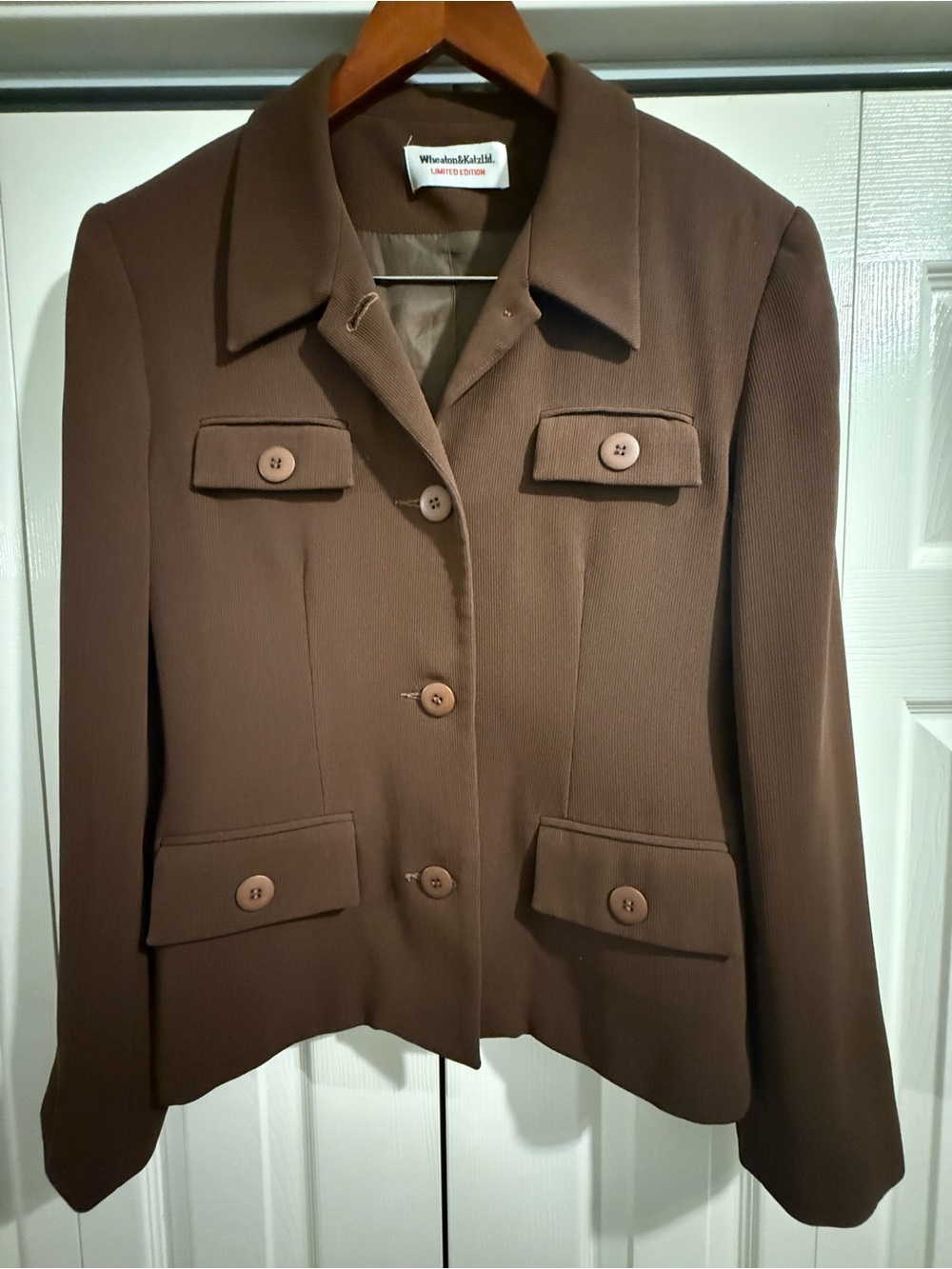 Wheaton & Katz Limited Edition Brown Tailored Blazer Shoulder Pads Size 6 USA